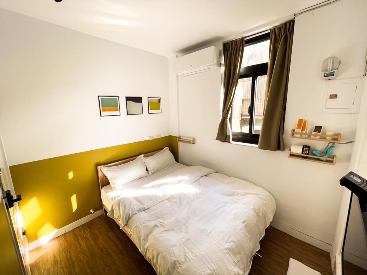 Small Island Homestay Tainan Bagian luar foto