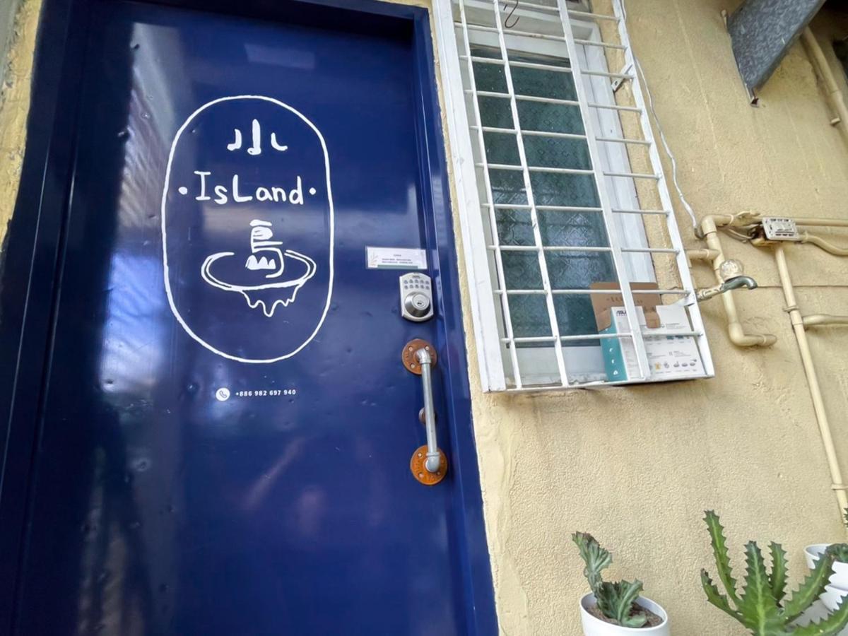 Small Island Homestay Tainan Bagian luar foto